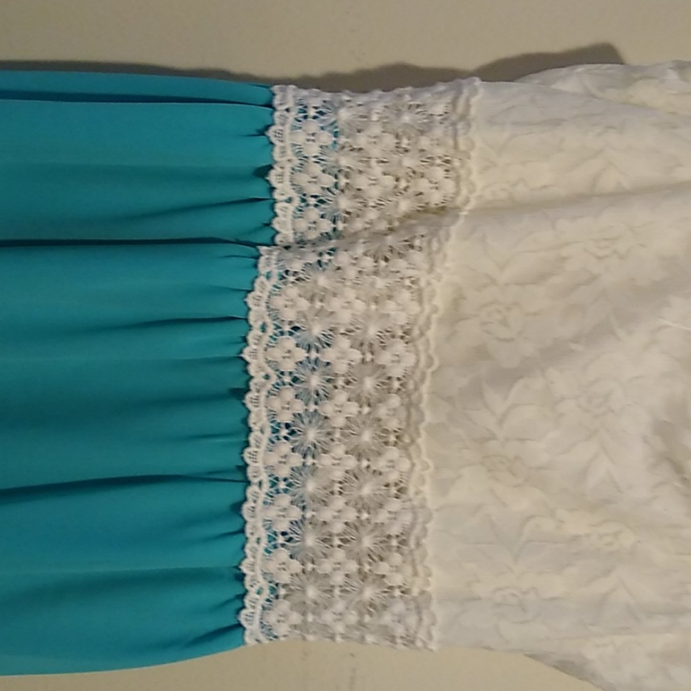 3/20 Color Block Dress - Picture 4 of 4